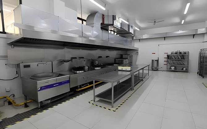 中央廚房整體升級(jí)改造,瑞能廚具解決方案助你一步領(lǐng)先!